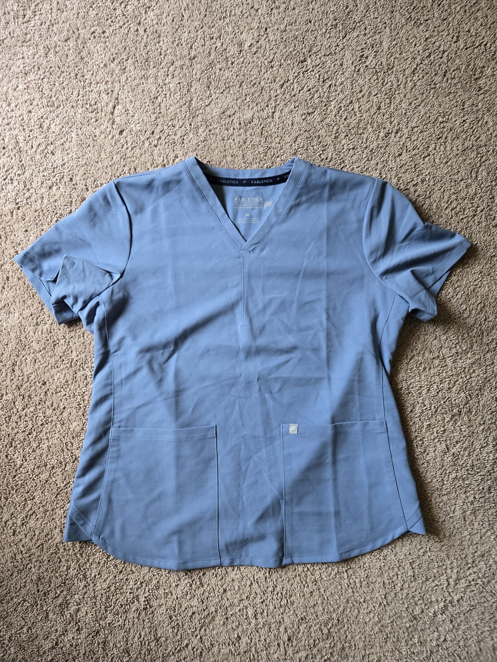 Fabletics Ceil Blue V-Neck 2-Pocket Scrub Top M EUC